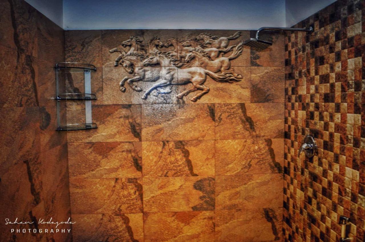 Deutsche Villa ヒッカドゥワ エクステリア 写真